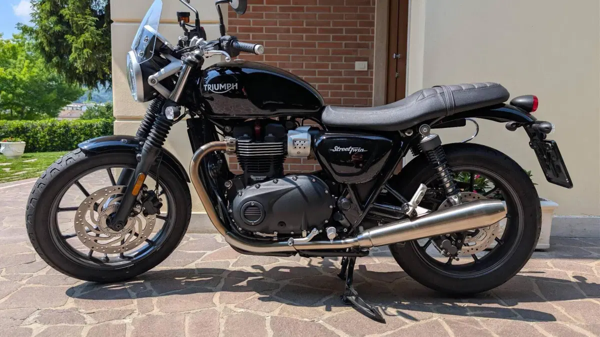 Triumph Street Twin 900 (2017 - 18) 