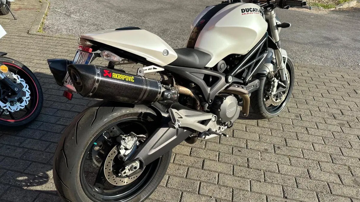 Ducati Monster 696 (2008 - 13)  (3)