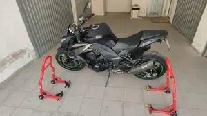 Kawasaki Z 1000 (2010 - 13)  (8)