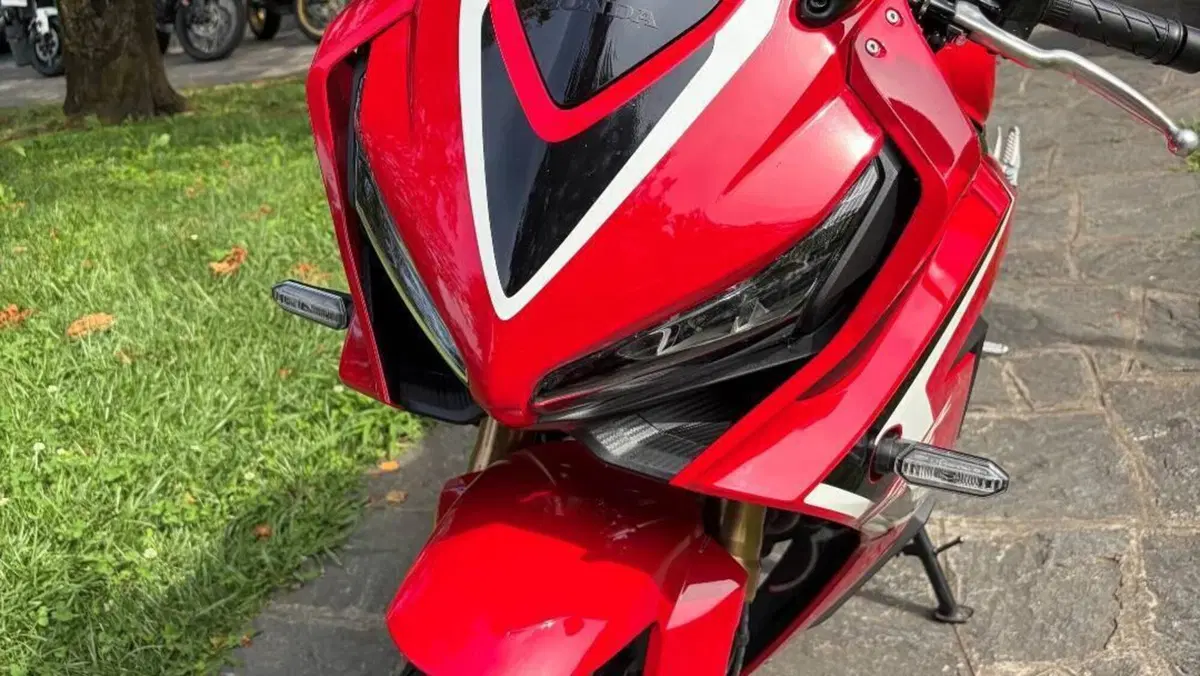 Honda CBR 650 R (2019 - 20)  (3)