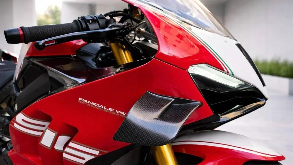 Ducati Panigale V4 SP2 30° Anniversario 916 (2024)  (6)