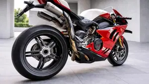 Ducati Panigale V4 SP2 30° Anniversario 916 (2024)  (3)