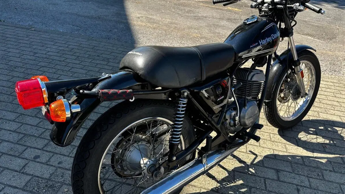Aermacchi Harley-Davidson   (2)