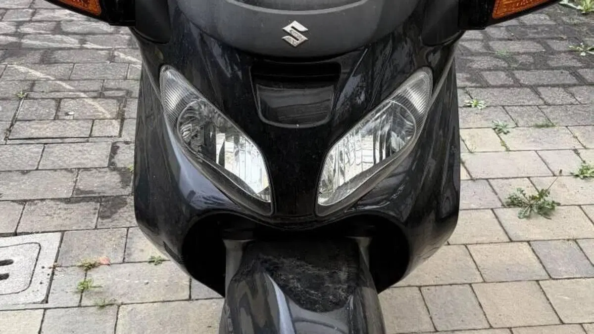 Suzuki Burgman AN 650 Executive (2004 - 06)  (2)