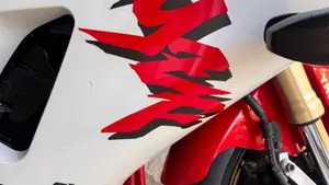 Yamaha YZF R1 (1998 - 99)  (16)