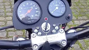 Triumph Bonneville T100 (2008 - 16)  (3)