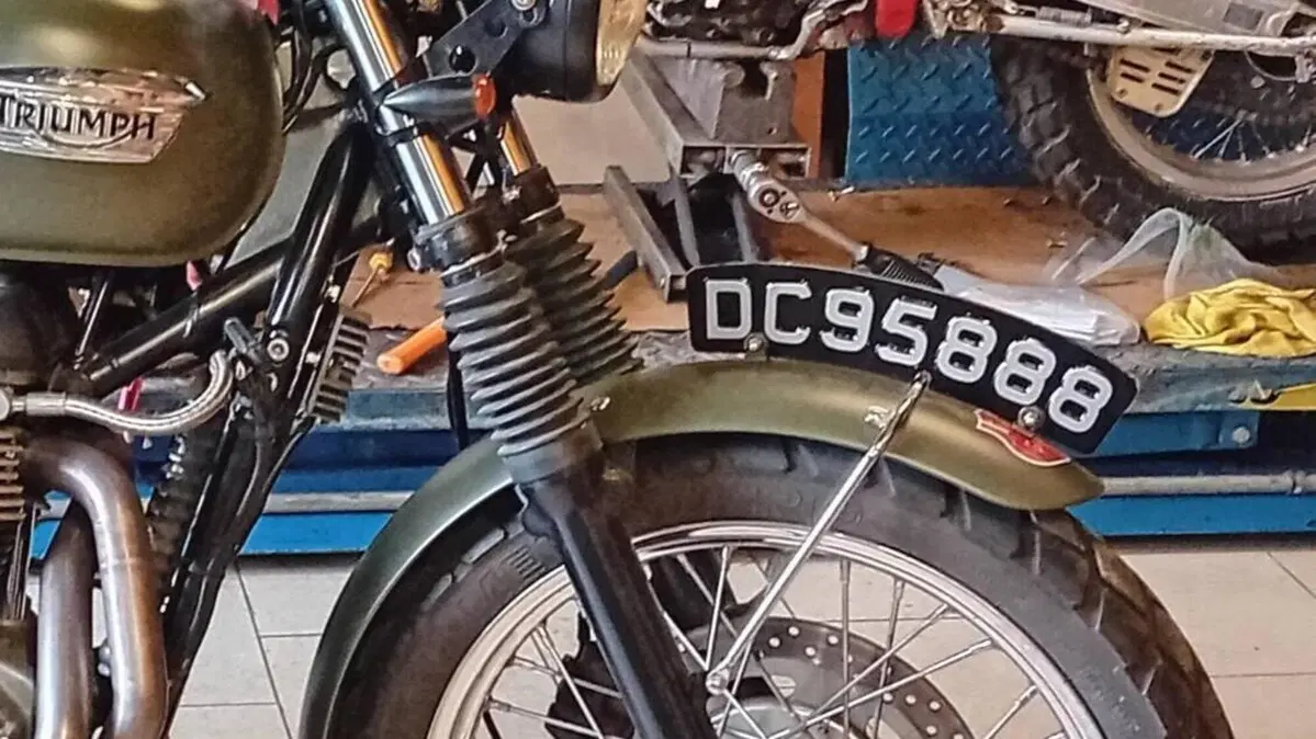 Triumph Bonneville T100 (2008 - 16)  (4)