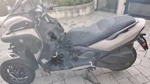 Yamaha Tricity 300 (2021 - 24)  (5)