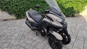 Yamaha Tricity 300 (2021 - 24)  (8)