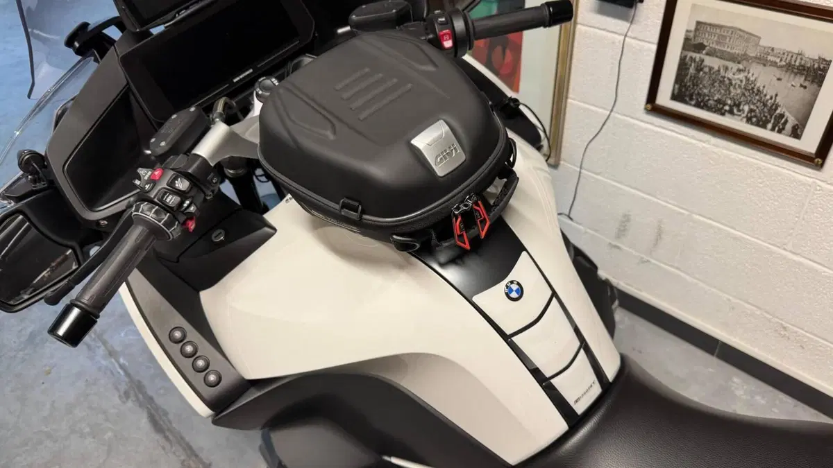 Bmw R 1250 RT (2021 - 25)  (2)