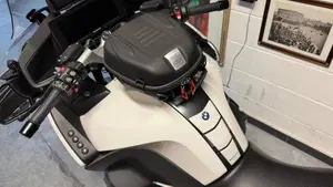 Bmw R 1250 RT (2021 - 25)  (2)