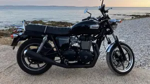 Triumph Bonneville (2007 - 16) 