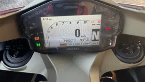 Ducati 1199 Panigale S ABS (2013 - 14)  (9)