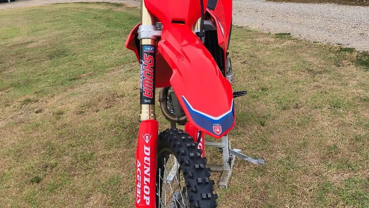 Honda CRF 250R (2024)  (3)