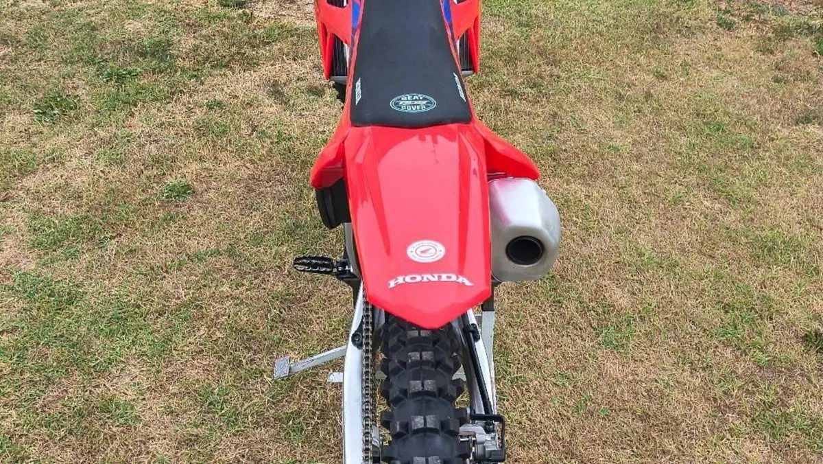 Honda CRF 250R (2024)  (4)