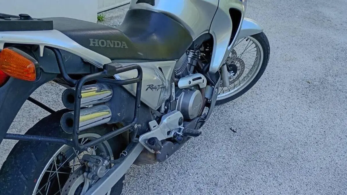 Honda Transalp XL 650V (2000 - 04)  (4)