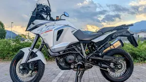 KTM 1290 Super Adventure (2015 - 16)  (2)