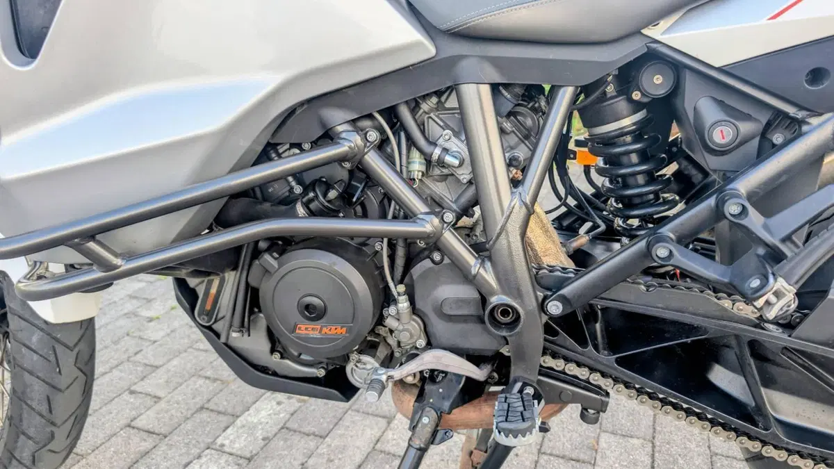 KTM 1290 Super Adventure (2015 - 16)  (6)