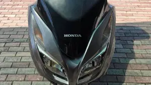 Honda Forza 300 ABS (2013 - 17)  (2)