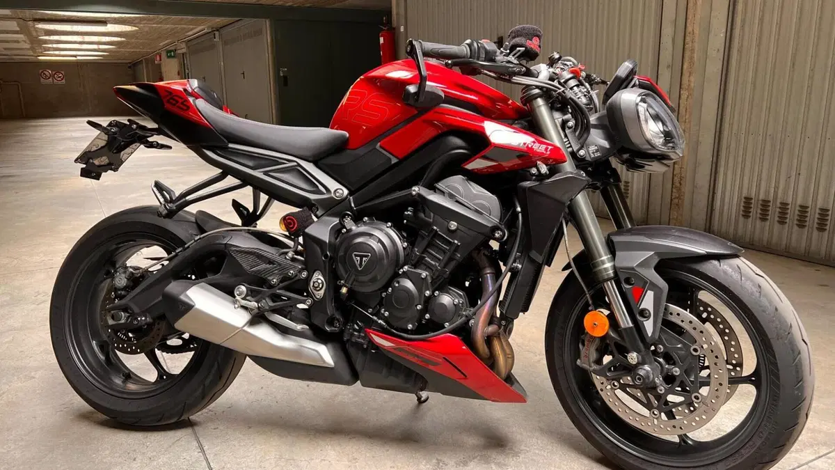 Triumph Street Triple 765 RS (2023 - 26) 