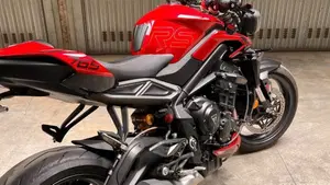 Triumph Street Triple 765 RS (2023 - 26)  (3)