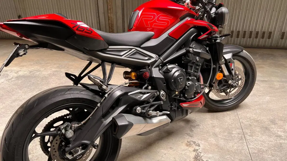 Triumph Street Triple 765 RS (2023 - 26)  (4)