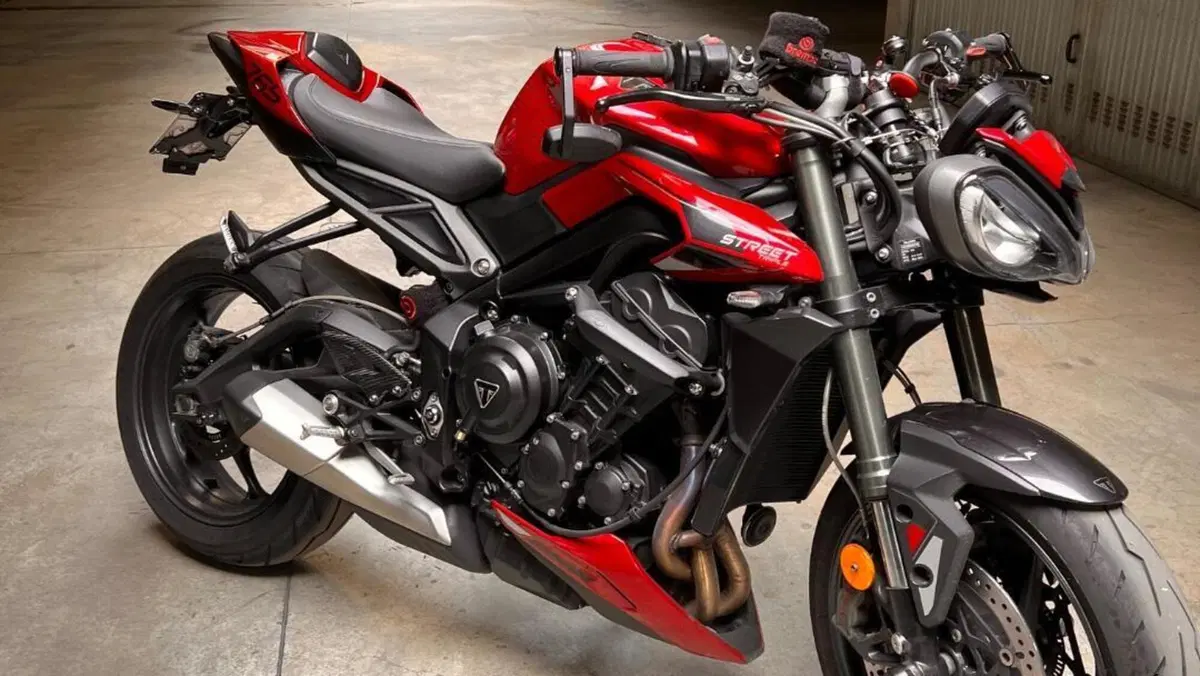 Triumph Street Triple 765 RS (2023 - 26)  (6)