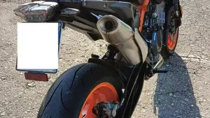 KTM 890 Duke R (2021)  (4)