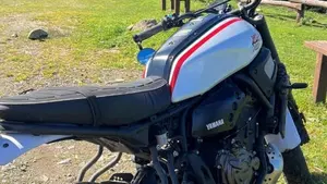 Yamaha XSR 700 XTribute (2022 - 24)  (6)