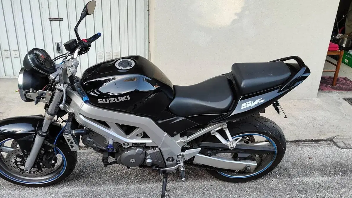 Suzuki SV 650 (2003 - 06)  (8)