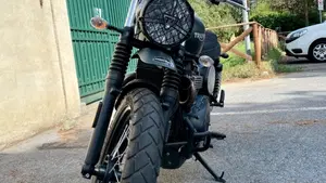 Triumph Street Scrambler 900 (2021 - 22)  (11)