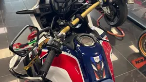 Honda Africa Twin CRF 1000L DCT ABS (2016 - 17)  (4)
