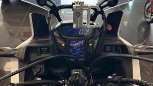 Honda Africa Twin CRF 1000L DCT ABS (2016 - 17)  (5)