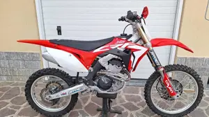 Honda CRF 250R (2018)  (3)