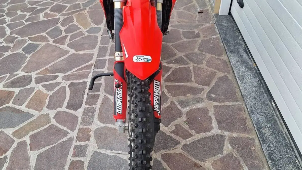 Honda CRF 250R (2018)  (4)
