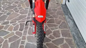 Honda CRF 250R (2018)  (4)