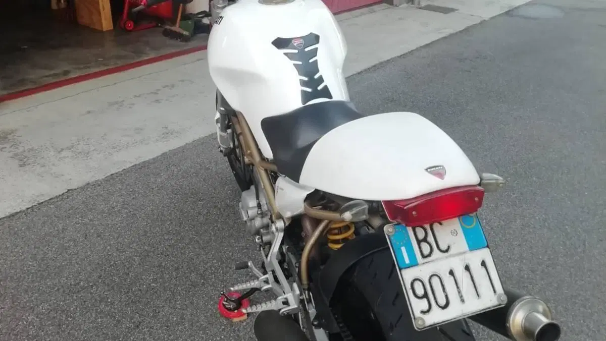Ducati Monster 600 (1994 - 02)  (2)