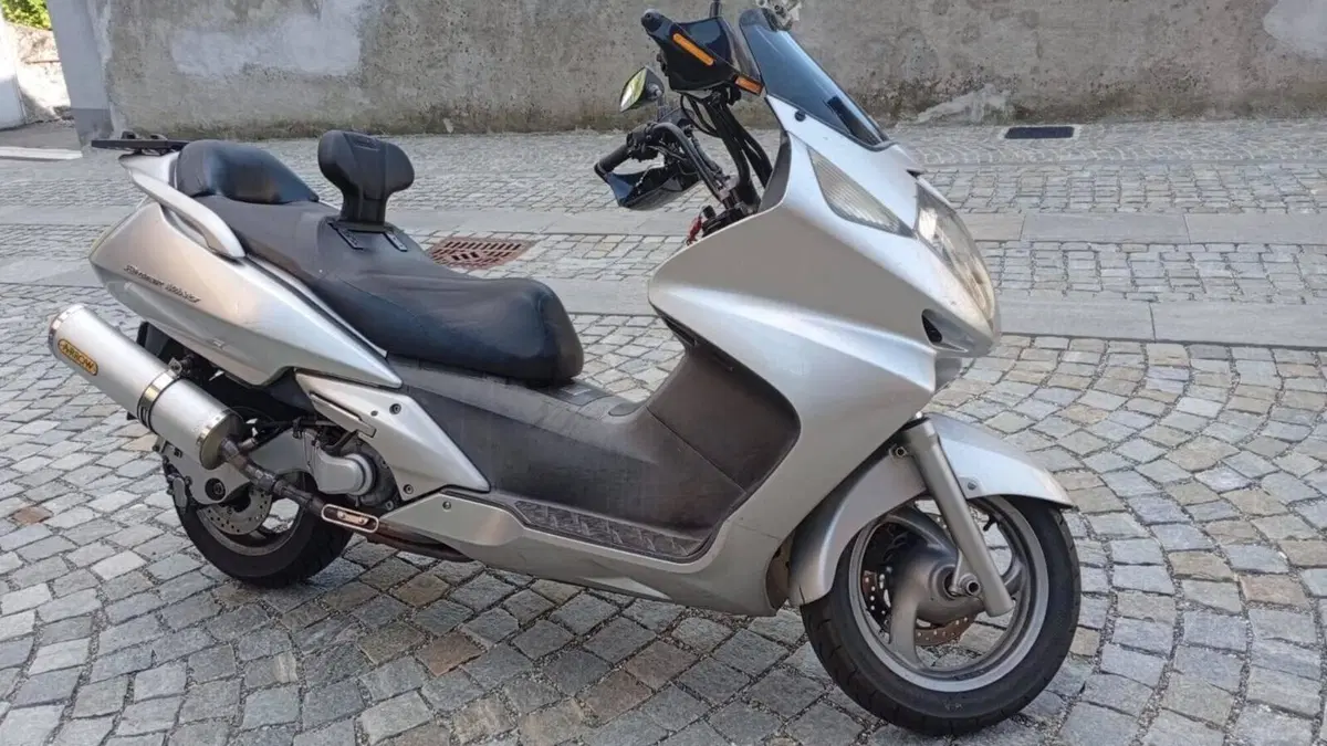 Honda Silver Wing 600 (2001 - 05) 
