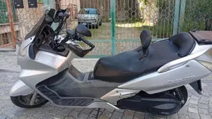 Honda Silver Wing 600 (2001 - 05)  (6)