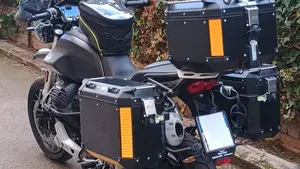 Moto Guzzi V85 TT (2021 - 23)  (2)