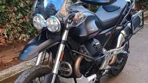 Moto Guzzi V85 TT (2021 - 23)  (10)