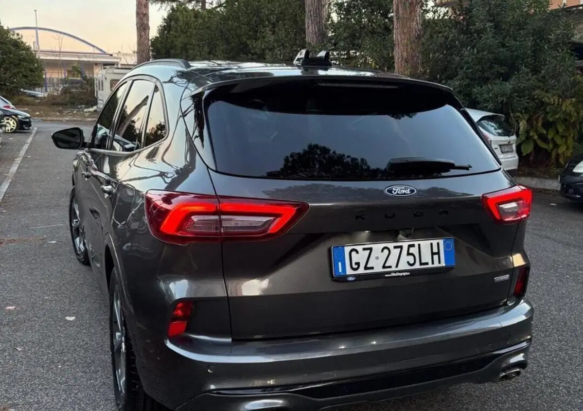 Ford Kuga 2.5 Full Hybrid 190 CV CVT 2WD ST-Line (5)
