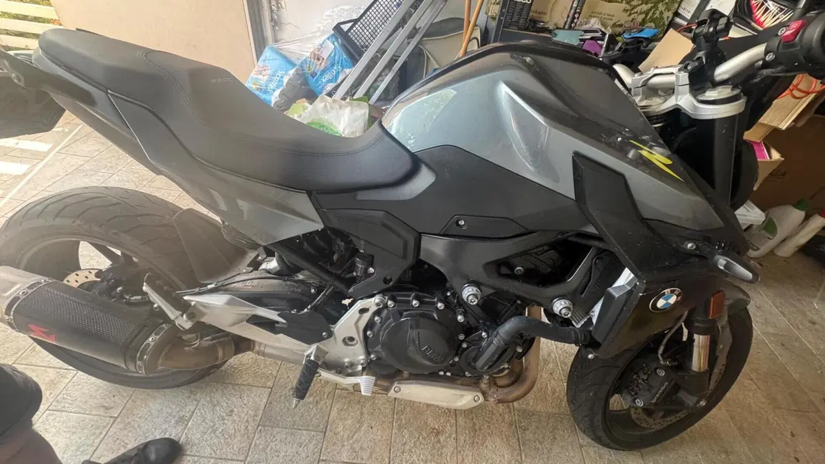 Bmw F 900 R (2021 - 24)  (2)