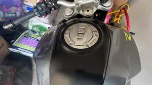 Bmw F 900 R (2021 - 24)  (4)