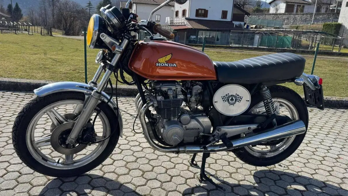 Honda  