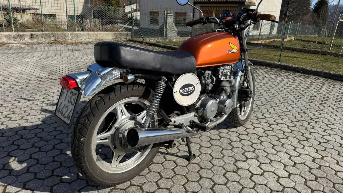 Honda   (4)