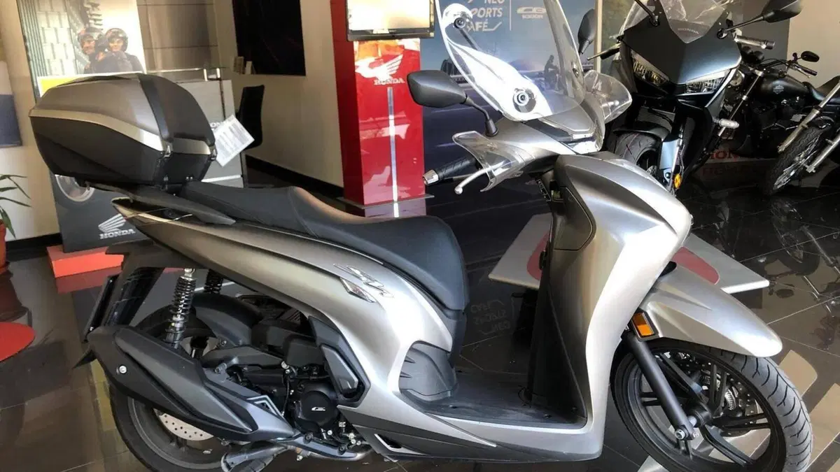 Honda SH 350 Sport (2021 - 24)  (2)