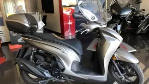 Honda SH 350 Sport (2021 - 24)  (2)
