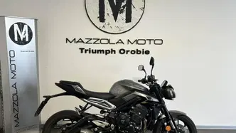 Triumph Street Triple 765 R (2023 - 26) usata