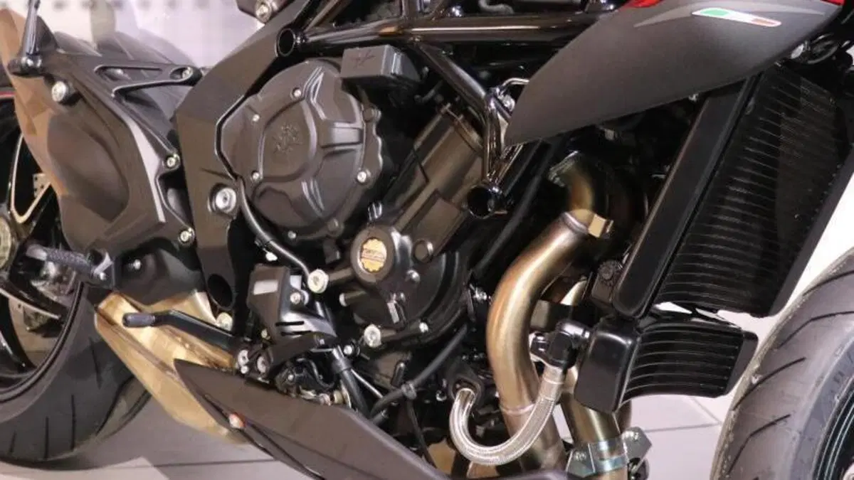 MV Agusta Brutale 800 RR (2021 - 25)  (3)